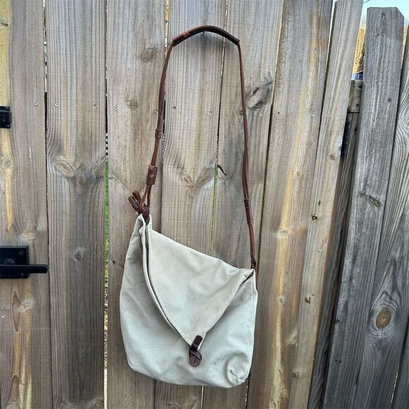 Jesslyn Blake Beige Canvas Leather Crossbody Messenger Bag Unisex - Picture 1 of 15